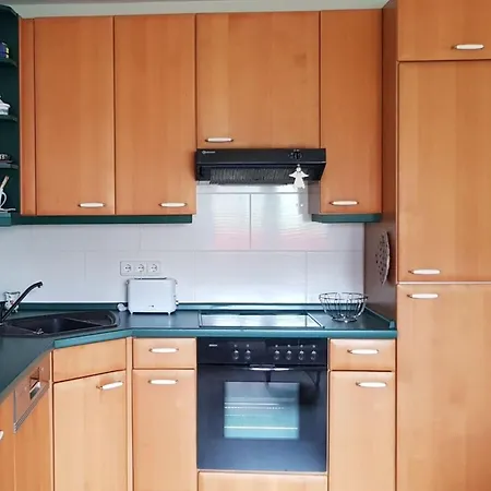 Lovely In Hesse Daire *